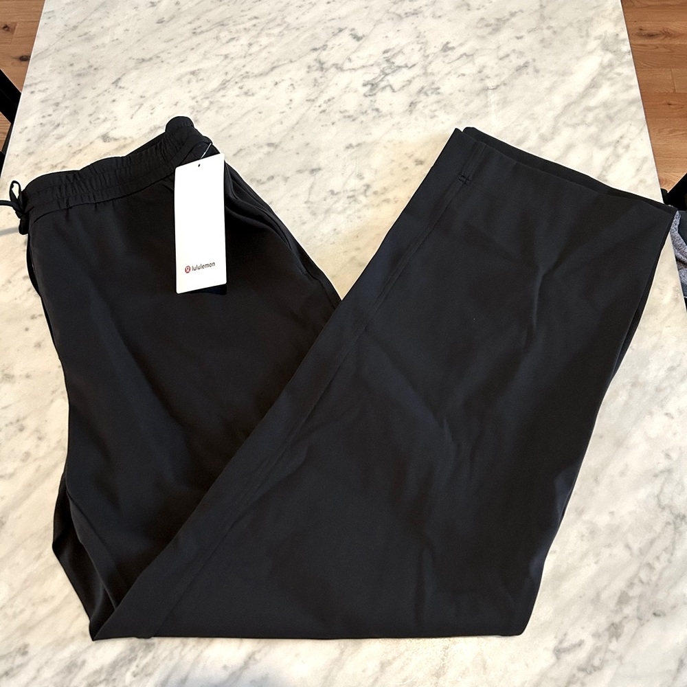 Lulu lemon athletica straight leg pant. Women’s size L